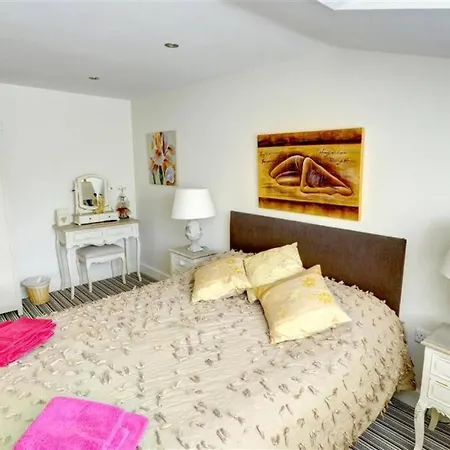 Gabriel's - Beautiful Nestled In The Old Town Apartamento *