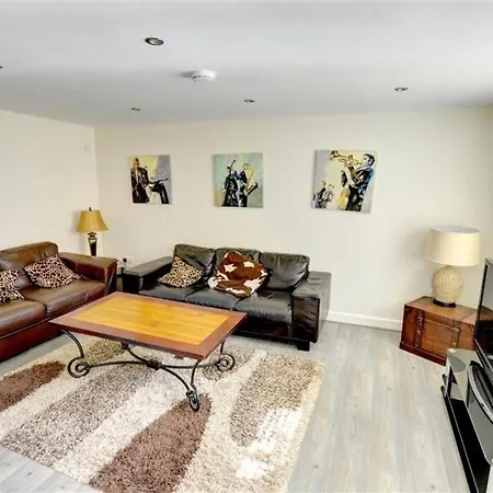 Gabriel's - Beautiful Nestled In The Old Town